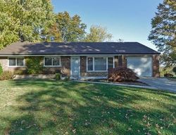Pre-foreclosure in  CHARTRES AVE Saint Louis, MO 63132