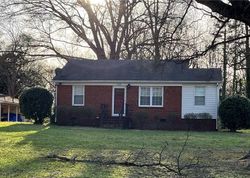 Pre-foreclosure in  TODDVILLE RD Charlotte, NC 28214