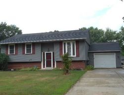 Pre-foreclosure in  TRENTWOOD DR SE Warren, OH 44484