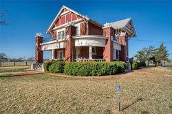 Pre-foreclosure in  S NAVAJOE ST Altus, OK 73521