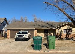 Pre-foreclosure in  TEAKWOOD AVE Yukon, OK 73099