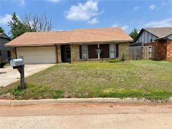 Pre-foreclosure in  W KYLE WAY Mustang, OK 73064