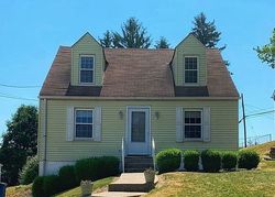 Pre-foreclosure in  VALLEY VIEW DR Crescent, PA 15046