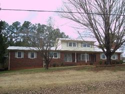 Pre-foreclosure in  HACKBERRY DR Gaffney, SC 29340