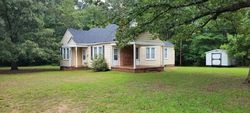 Pre-foreclosure in  CHURCH CT Wellford, SC 29385