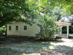 Pre-foreclosure Listing in W SAULSBURY RD LEBANON, TN 37090