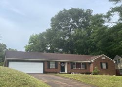 Pre-foreclosure in  STAGE RD Memphis, TN 38128