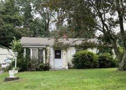 Pre-foreclosure in  BEECHWOOD DR Ansonia, CT 06401