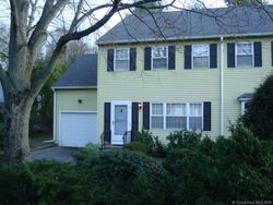 Pre-foreclosure Listing in STRATHMORE LN MADISON, CT 06443