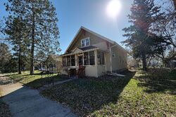 Pre-foreclosure in  3RD AVE NE Brainerd, MN 56401