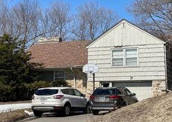 Pre-foreclosure in  BEECHWOOD AVE Saint Paul, MN 55116