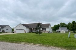 Pre-foreclosure Listing in MELROSE AVE ADRIAN, MI 49221