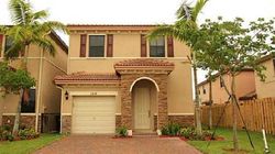 Pre-foreclosure in  SW 239TH LN Homestead, FL 33032