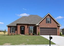 Pre-foreclosure in  RED TAIL ST Athens, AL 35613