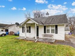 Pre-foreclosure in  ZONE AVE Toledo, OH 43617