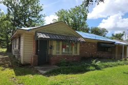 Pre-foreclosure in  ASTER ST Lake Charles, LA 70601