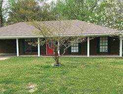 Pre-foreclosure in  BLAIRSTOWN DR Baker, LA 70714