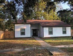 Pre-foreclosure in  BRIGHTVIEW CT Baton Rouge, LA 70819
