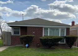 Pre-foreclosure in  W 78TH PL Chicago, IL 60620