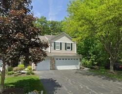 Pre-foreclosure in  OAK TREE LN Plainfield, IL 60586