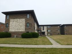 W Lode Dr Apt 1b, Worth IL