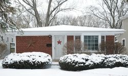 Pre-foreclosure in  WESTERN AVE Western Springs, IL 60558
