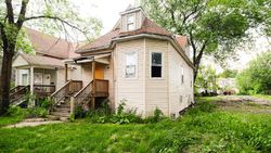Pre-foreclosure in  W FERDINAND ST Chicago, IL 60644