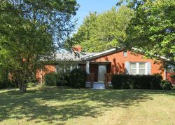 Pre-foreclosure Listing in WEBSTER RD DANVILLE, KY 40422
