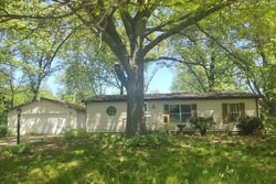 Pre-foreclosure Listing in ORIOLE ST ELKHART, IN 46517