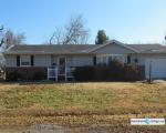 Pre-foreclosure in  S BEVABECK DR Marion, IL 62959