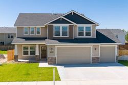 Pre-foreclosure in  W IDLEWOOD DR Boise, ID 83709