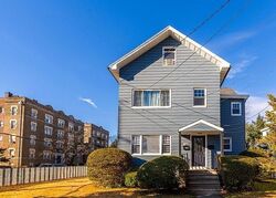 Pre-foreclosure Listing in SPRUCE ST BLOOMFIELD, NJ 07003