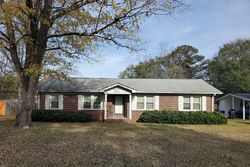Pre-foreclosure in  PINE KNOLL DR Greenville, SC 29609