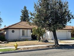 Pre-foreclosure in  FOXGLOVE WAY Madera, CA 93637