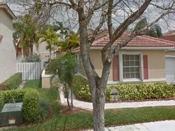 Pre-foreclosure in  NW 7TH ST Hollywood, FL 33029