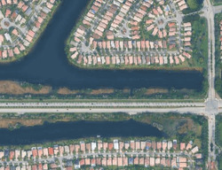 Pre-foreclosure in  SW 33RD ST Hollywood, FL 33029