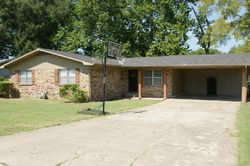 Pre-foreclosure Listing in N VANCOUVER AVE RUSSELLVILLE, AR 72801