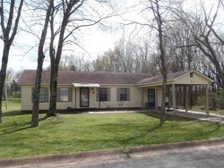 Pre-foreclosure in  HODGES ST Newport, AR 72112