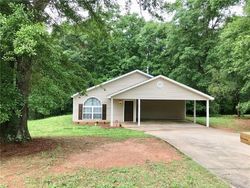 Pre-foreclosure in  MELROSE LN Anderson, SC 29626