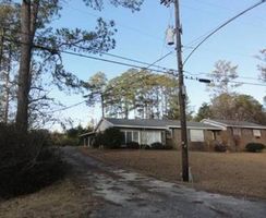Pre-foreclosure in  LINWOOD DR Thomasville, AL 36784