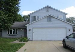 Pre-foreclosure in  S GLENBROOK TRL Mchenry, IL 60050