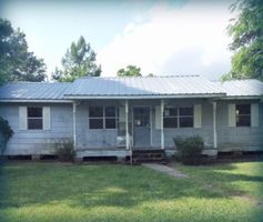 Pre-foreclosure in  STONEY POINT BURCH RD Pride, LA 70770