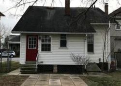 Pre-foreclosure in  COLLEGE AVE Chambersburg, PA 17201