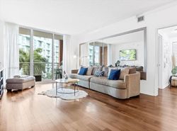 Pre-foreclosure in  N BAYSHORE DR  Miami, FL 33137