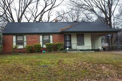 Pre-foreclosure in  LOCHINVAR RD Memphis, TN 38116