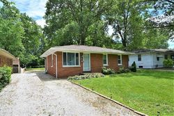 Pre-foreclosure in  MCCONNELL AVE Evansville, IN 47714