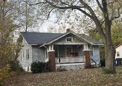 Pre-foreclosure in  W WAGGONER ST Decatur, IL 62526