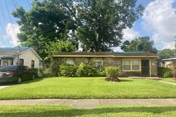 Pre-foreclosure in  SIMON ST Metairie, LA 70003