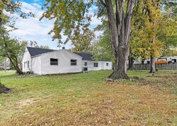 Pre-foreclosure in  PARDO ST Garden City, MI 48135