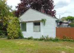 Pre-foreclosure in  17TH AVE SW Seattle, WA 98106
